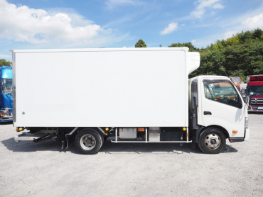 日野 デュトロ 冷凍バン 小型 TKG-XZU710M 年式 H28[写真09]