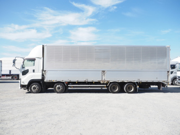 いすゞ ギガ ウイング車 大型 QPG-CYJ77B 年式 H28[写真14]