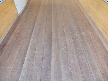 いすゞ エルフ バン車 小型 TPG-NLR85AN 年式 H27[写真16]