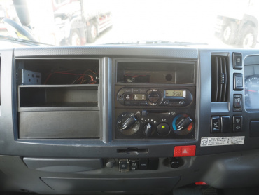 いすゞ エルフ バン車 小型 TPG-NLR85AN 年式 H27[写真19]