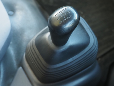 いすゞ エルフ バン車 小型 TPG-NLR85AN 年式 H27[写真18]