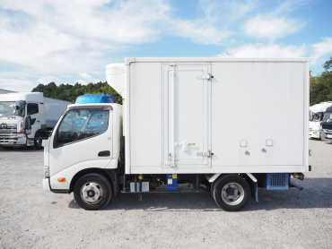 日野 デュトロ 冷凍バン 小型 2RG-XZC605M 年式 R1[写真09]