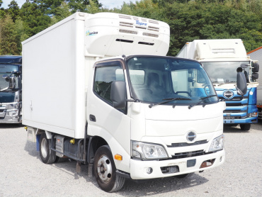 日野 デュトロ 冷凍バン 小型 2RG-XZC605M 年式 R1[写真03]
