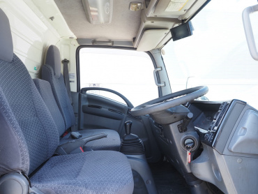 いすゞ エルフ バン車 小型 TRG-NLR85AN 年式 H30[写真14]