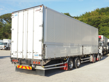 いすゞ ギガ ウイング車 大型 LKG-CYJ77A 年式 H23[写真06]