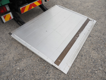 いすゞ エルフ ウイング車 小型 TPG-NPR85AN 年式 H28[写真32]