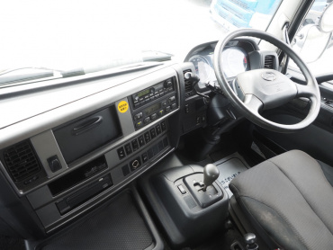 日野 プロフィア トラクタ 大型 QPG-SH1EEDG 年式 H29[写真24]