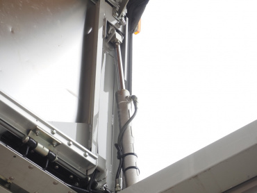 いすゞ エルフ ウイング車 小型 SKG-NPR85YN 年式 H25[写真19]