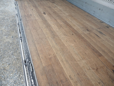 いすゞ エルフ ウイング車 小型 SKG-NPR85YN 年式 H25[写真24]