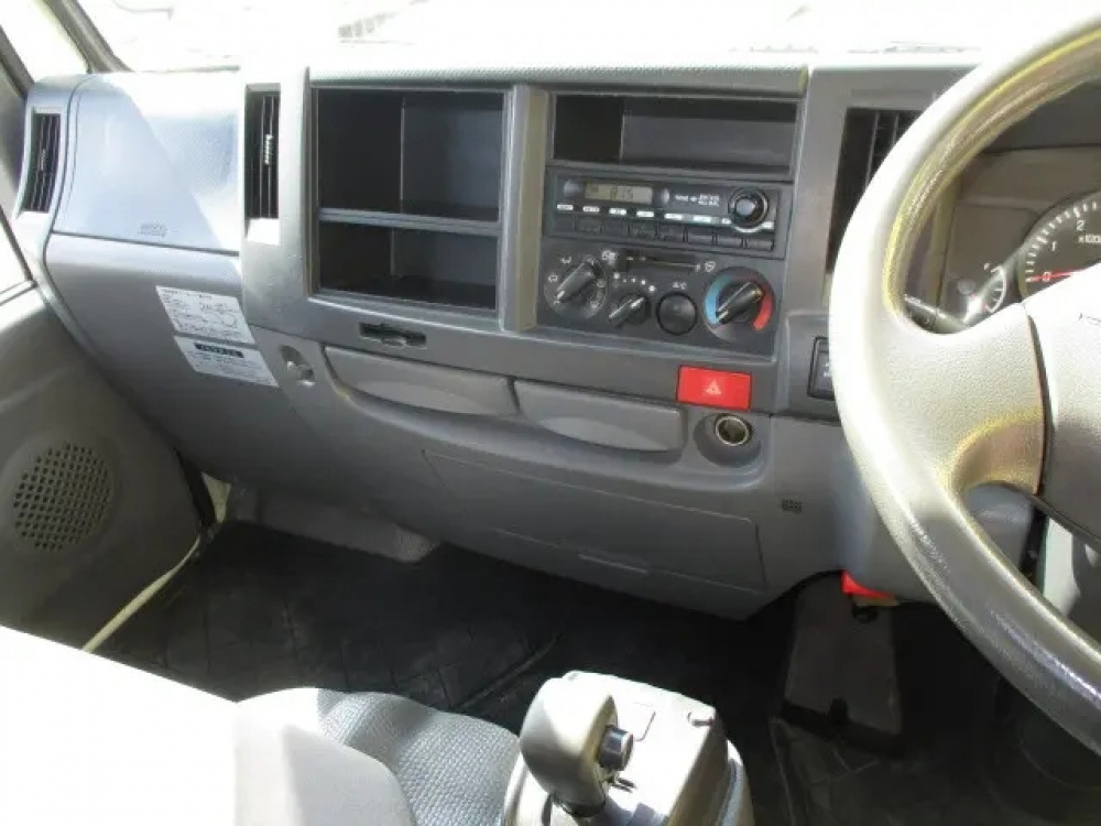 マツダ タイタン 平ボディ 小型 TKG-LHS85A 年式 H25[写真09]