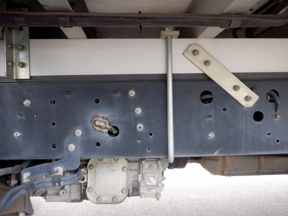 日野 レンジャープロ 冷凍バン 中型 TKG-FC9JJAA 年式 H24[写真17]