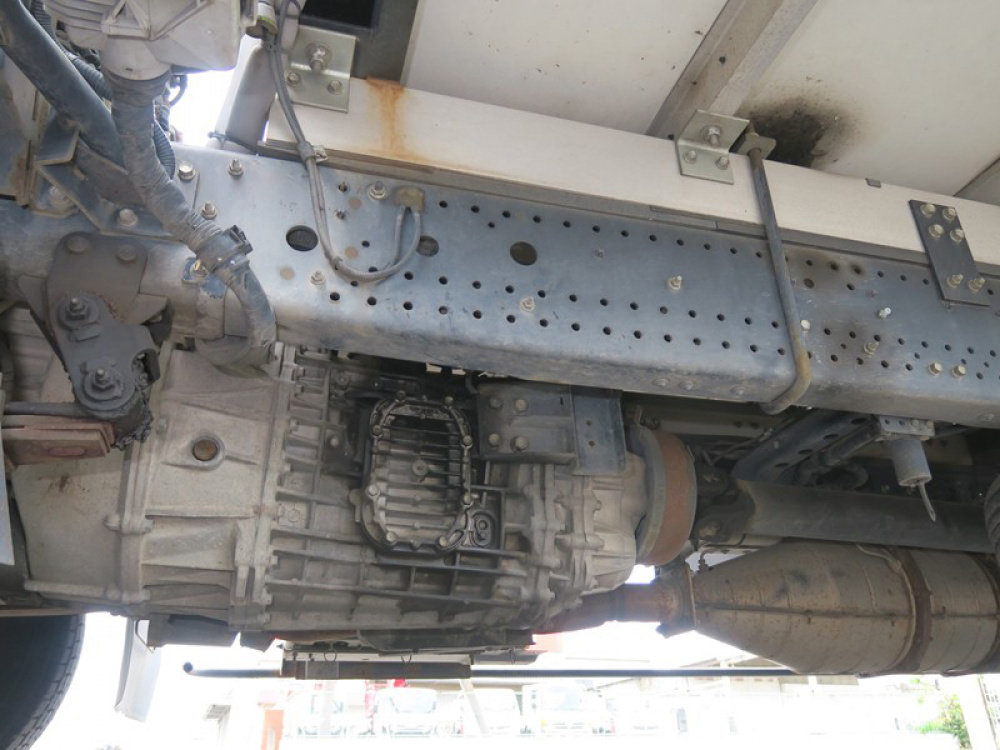 いすゞ フォワード 冷凍バン 中型 TKG-FRR90S2 年式 H25[写真13]