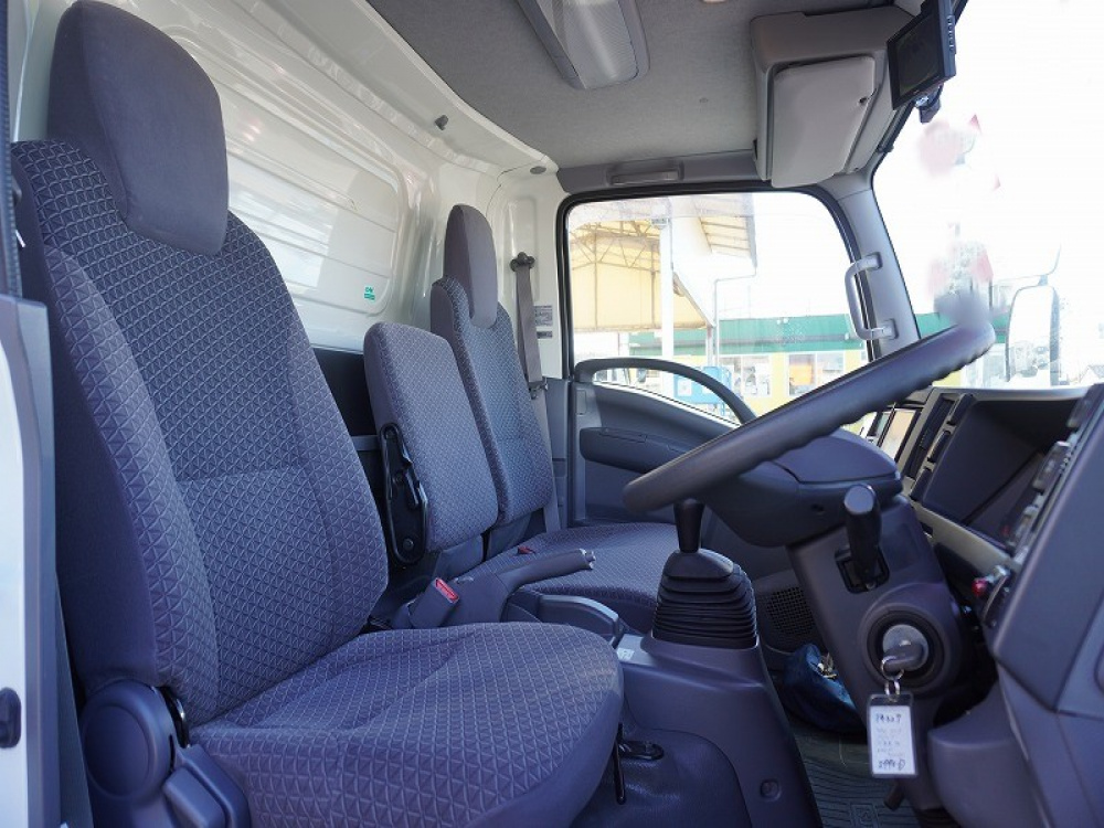 いすゞ エルフ 冷凍バン 小型 TPG-NPR85AN 年式 H30[写真09]