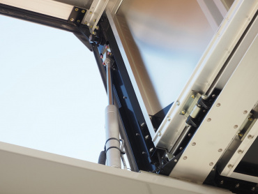 いすゞ ギガ ウイング車 大型 2PG-CYJ77C 年式 R3[写真13]