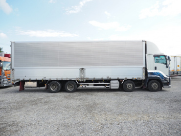 いすゞ ギガ ウイング車 大型 QPG-CYJ77B 年式 H29[写真07]