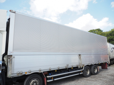 いすゞ ギガ ウイング車 大型 QPG-CYJ77B 年式 H29[写真13]