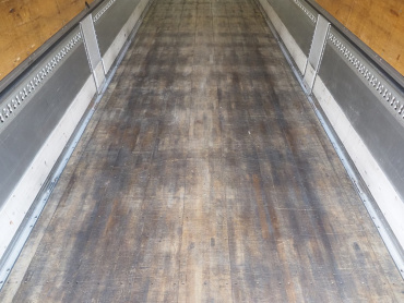 いすゞ ギガ ウイング車 大型 QPG-CYJ77B 年式 H29[写真25]