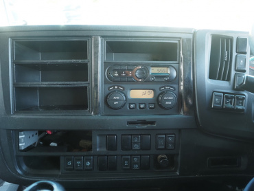 いすゞ ギガ ウイング車 大型 QPG-CYJ77B 年式 H29[写真32]