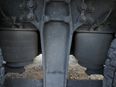 いすゞ ギガ ウイング車 大型 QPG-CYJ77B 年式 H29[写真39]