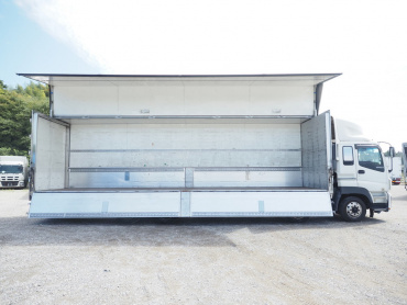 いすゞ ギガ ウイング車 大型 QKG-CYJ77A 年式 H26[写真11]