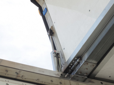 いすゞ ギガ ウイング車 大型 QKG-CYJ77A 年式 H26[写真13]