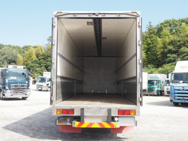 いすゞ ギガ ウイング車 大型 QKG-CYJ77A 年式 H26[写真25]