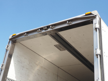 いすゞ ギガ ウイング車 大型 QKG-CYJ77A 年式 H26[写真26]