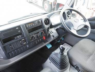 日野 デュトロ ウイング車 小型 TKG-XZU720M 年式 H26[写真29]