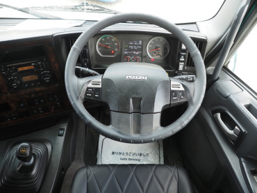 いすゞ ギガ 平ボディ 大型 QKG-CYJ77B 年式 H29[写真28]