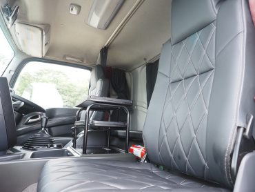 いすゞ ギガ 平ボディ 大型 QKG-CYJ77B 年式 H29[写真36]