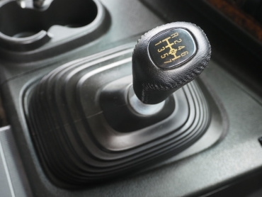 いすゞ ギガ 平ボディ 大型 QKG-CYJ77B 年式 H29[写真30]