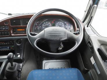 いすゞ ギガ ウイング車 大型 LKG-CYJ77A 年式 H24[写真32]