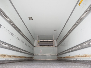 いすゞ フォワード 冷凍バン 中型 TKG-FRR90S2 年式 H28[写真14]