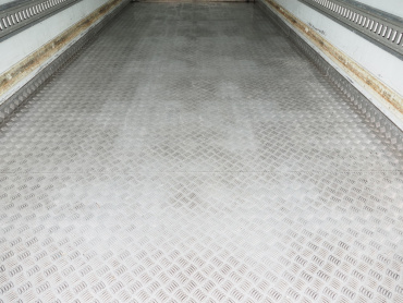 いすゞ フォワード 冷凍バン 中型 TKG-FRR90S2 年式 H28[写真15]