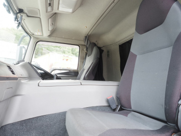 三菱ふそう スーパーグレート ウイング車 大型 QPG-FS64VZ 年式 H28[写真40]