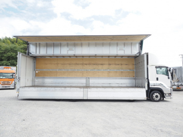 いすゞ ギガ ウイング車 大型 2PG-CYJ77C 年式 H29[写真08]