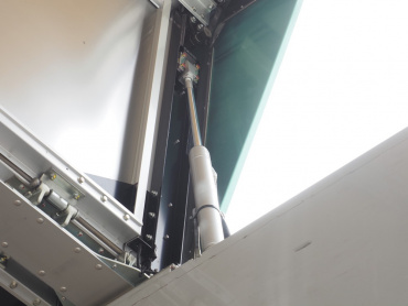 いすゞ ギガ ウイング車 大型 2PG-CYJ77C 年式 H29[写真09]