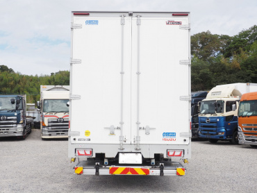 いすゞ ギガ ウイング車 大型 2PG-CYJ77C 年式 H29[写真03]