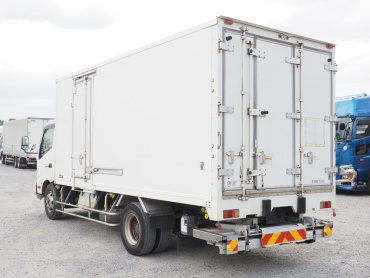 日野 デュトロ 冷凍バン 小型 TKG-XZU720M 年式 H27[写真07]