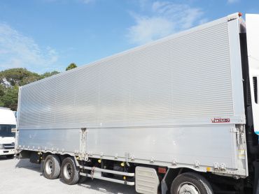 いすゞ ギガ ウイング車 大型 QKG-CYJ77A 年式 H27[写真11]