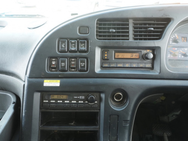 いすゞ ギガ ウイング車 大型 QKG-CYJ77A 年式 H27[写真23]