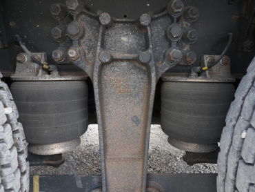 いすゞ ギガ ウイング車 大型 QKG-CYJ77A 年式 H27[写真30]