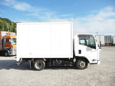 いすゞ エルフ バン車 小型 TPG-NLR85AN 年式 H27[写真08]