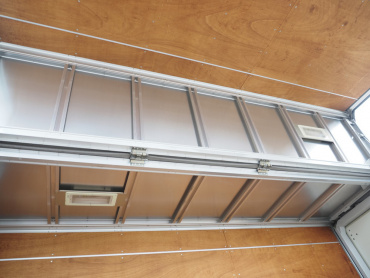 いすゞ エルフ ウイング車 小型 SKG-NPR85AN 年式 H23[写真21]