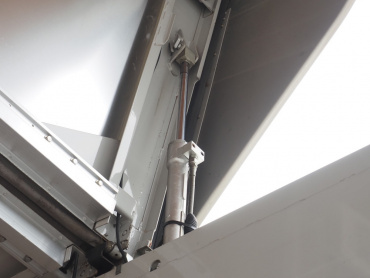 いすゞ エルフ ウイング車 小型 SKG-NPR85AN 年式 H23[写真12]