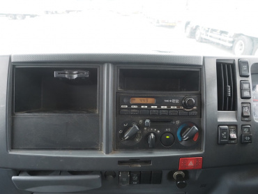 いすゞ エルフ ウイング車 小型 SKG-NPR85AN 年式 H23[写真32]