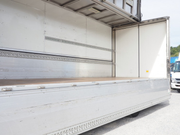 いすゞ フォワード ウイング車 中型 TKG-FRR90T2 年式 H27[写真18]