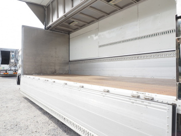 いすゞ フォワード ウイング車 中型 TKG-FRR90T2 年式 H27[写真17]