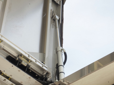 いすゞ フォワード ウイング車 中型 TKG-FRR90T2 年式 H27[写真16]