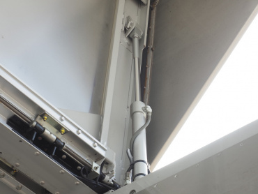 いすゞ フォワード ウイング車 中型 TKG-FRR90T2 年式 H27[写真11]